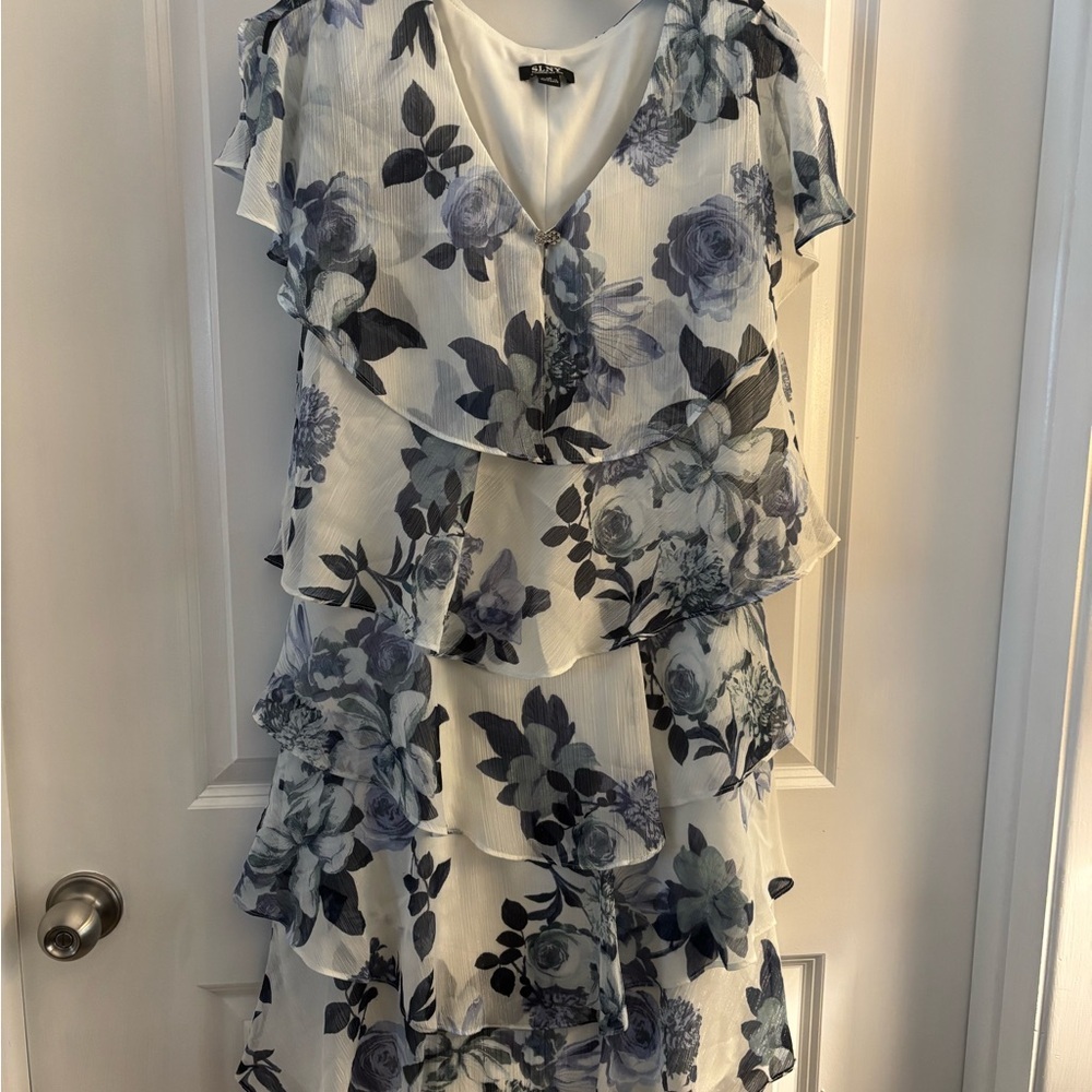 SL Fashions Floral Chiffon Tiered V-Neck Dress in Sz 10 NWT - Picture 8 of 14